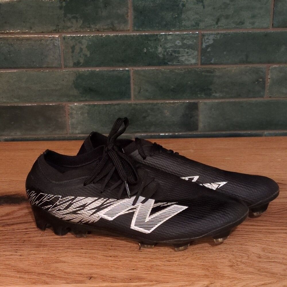 New Balance Furon Black/White Youth Soccer Cleats US 8 Fast Lightweights